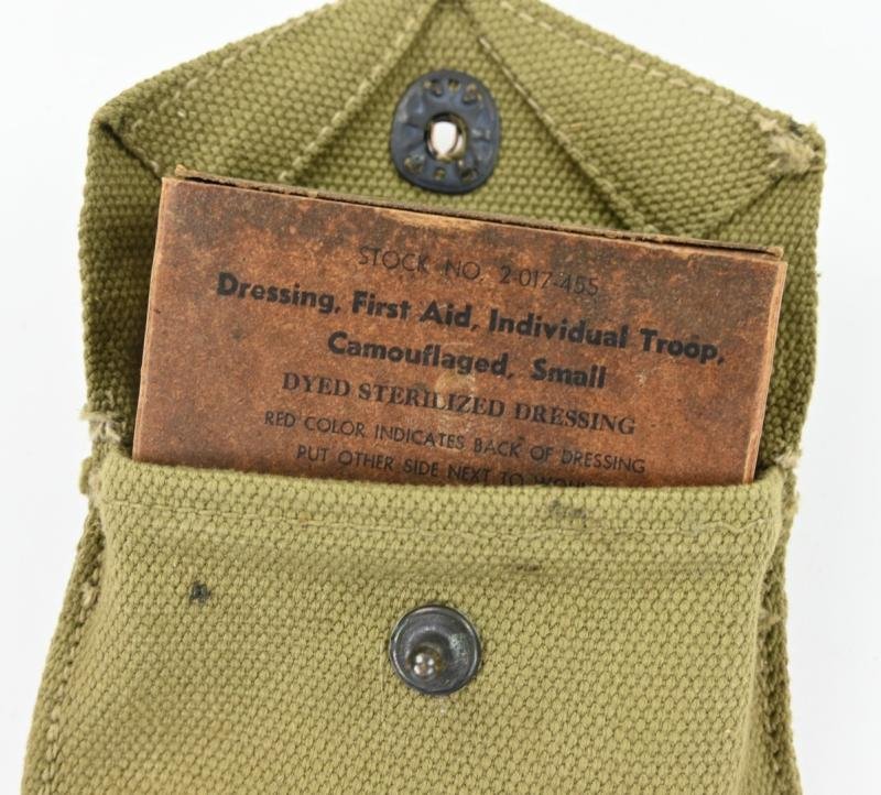 US WW2 M-1924 First Aid Pouch with First Aid Dressing — image 4