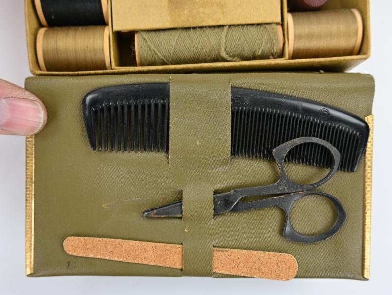 US WW2 Sewing Kit in original Box — image 9