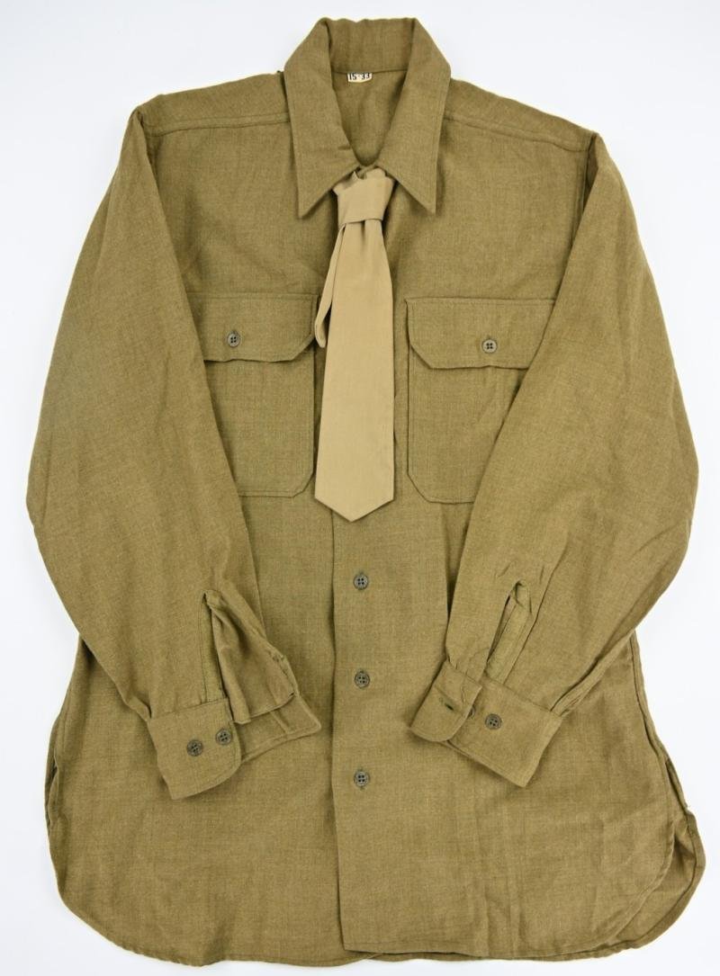 US WW2 Wool Shirt & Tie — image 3