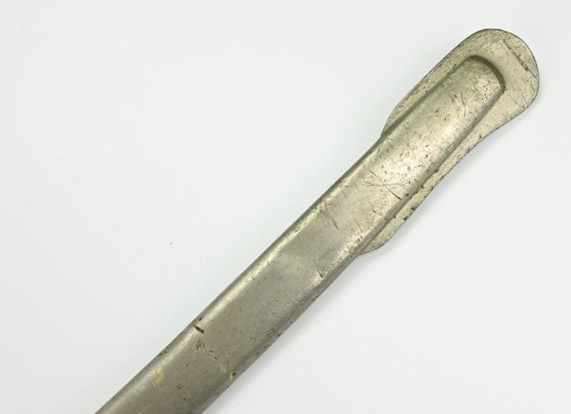 Imperial Japanese WW2 Infantry Officer Sword Type 19 Kyu-Gunto — image 2