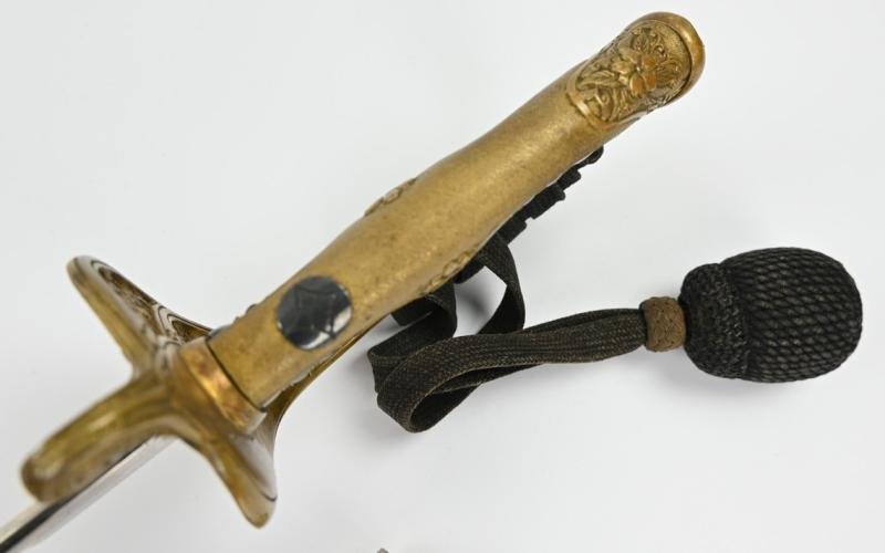 Imperial Japanese WW2 Infantry Officer Sword Type 19 Kyu-Gunto — image 8