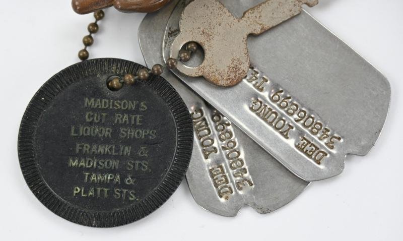 US WW2 Dog-tag Set 'Dee Young' — image 4