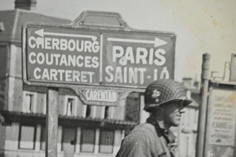 US WW2 101st Airborne Division, 401th GIR Press Picture Carentan — image 3