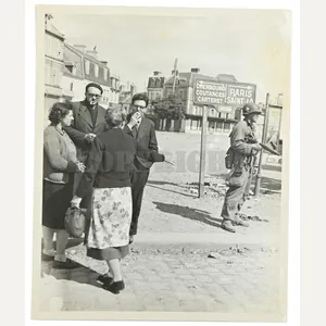 US WW2 101st Airborne Division, 401th GIR Press Picture Carentan