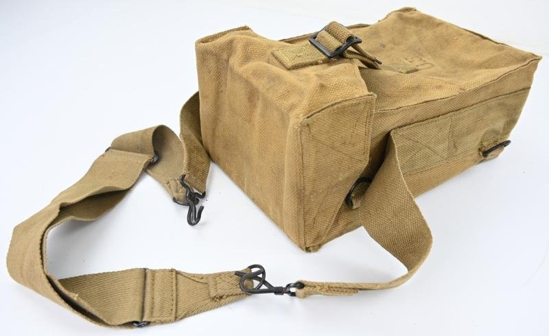 US WW2 M1 General Purpose Bag British Made — image 2