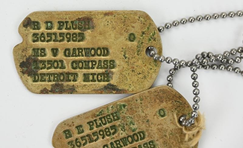 US WW2 Dog-Tag set 'Richard E. Plush' — image 3