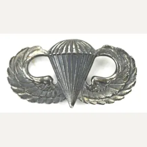 US WW2 Damaged Paratrooper Jumpwing