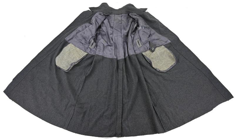 German LW FSJ/ Flight Personal Winter Overcoat with Hood — image 13