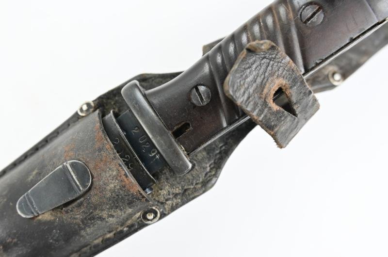 German WH K98 Mauser Bayonet with Frog — image 10