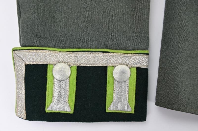 German WH Panzer-Grenadier Parade Tunic and Visor Cap — image 5