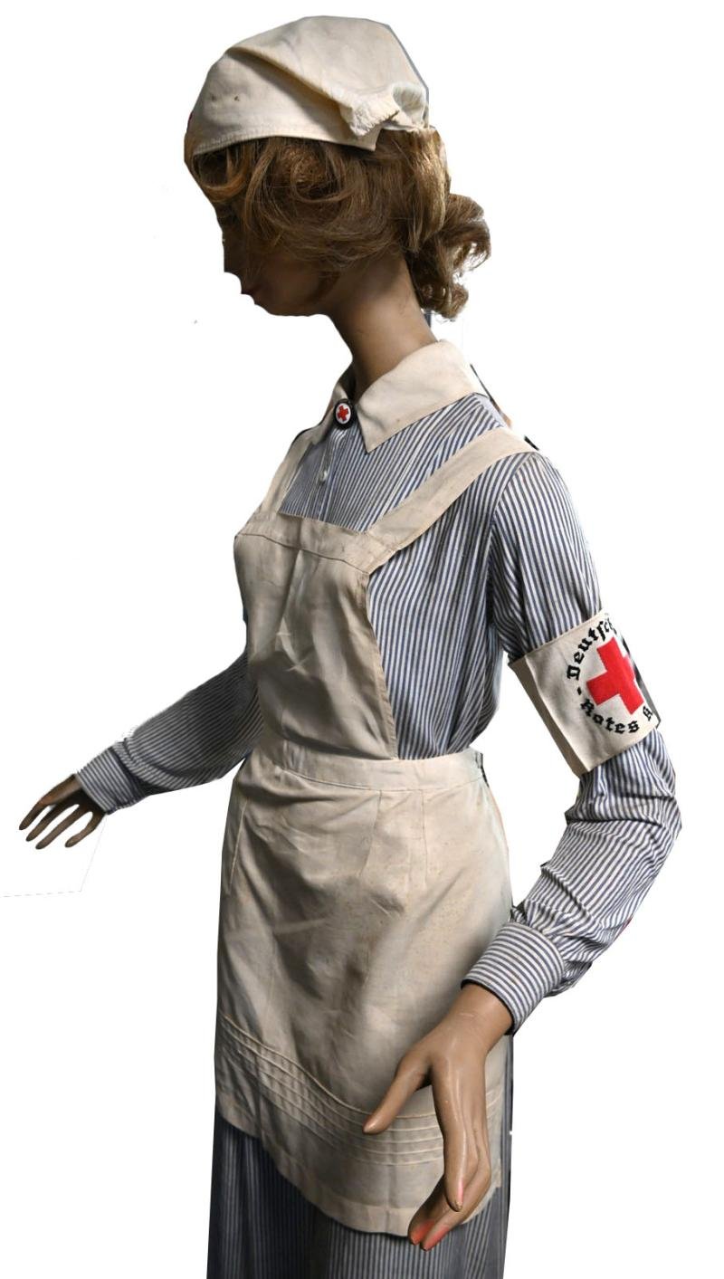 German DRK Nurse Mannequin — image 11