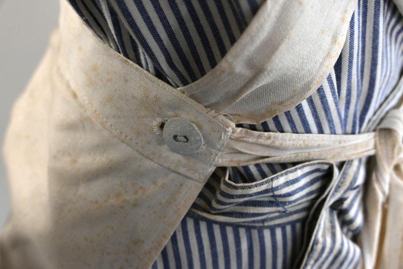 German DRK Nurse Mannequin — image 8