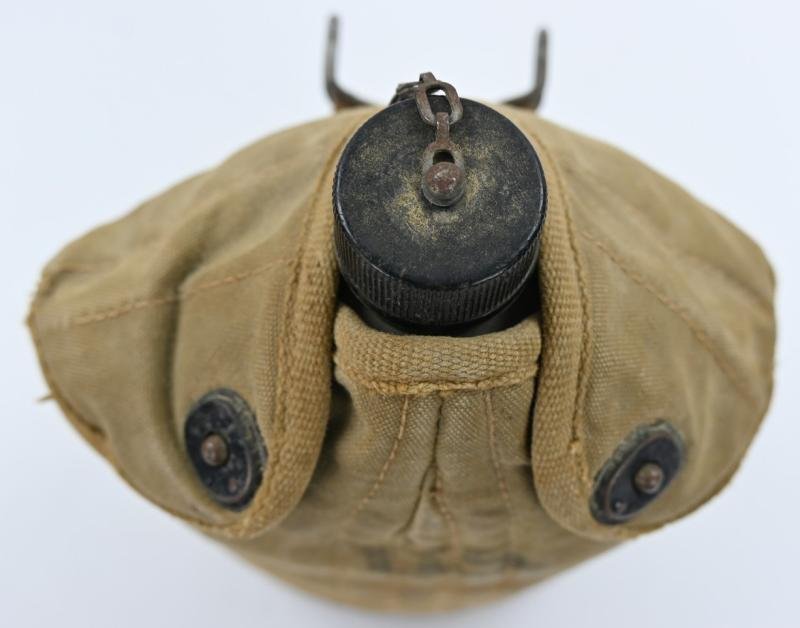 US WW2 M-1942 Canteen British Made — image 3