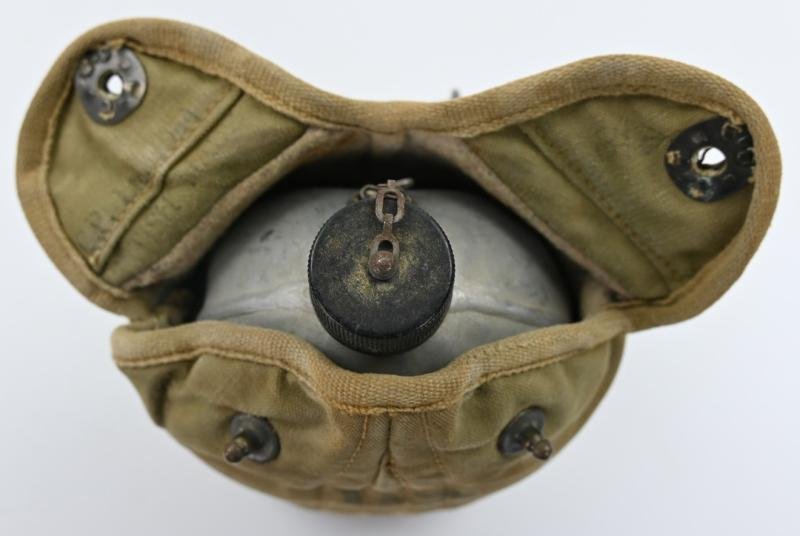 US WW2 M-1942 Canteen British Made — image 7