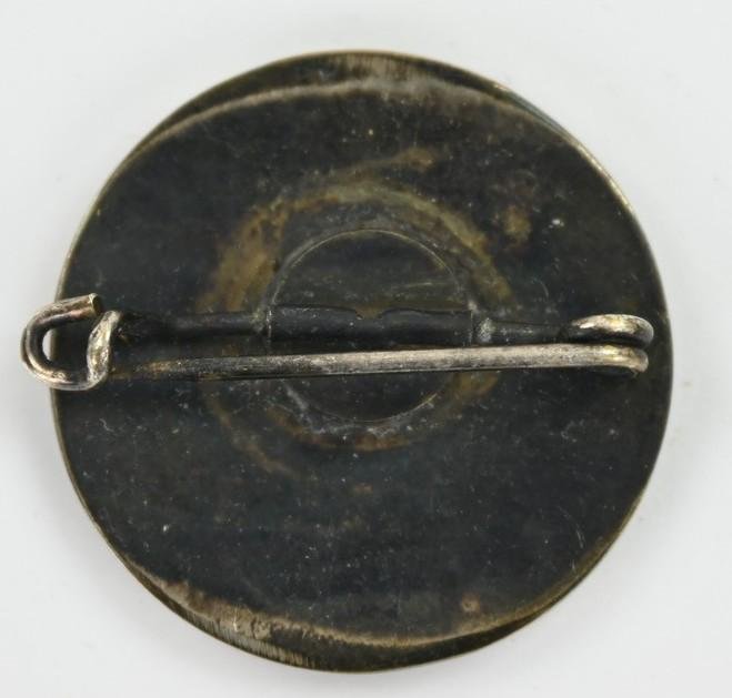 German WH 11th Panzer Division Cap badge — image 2