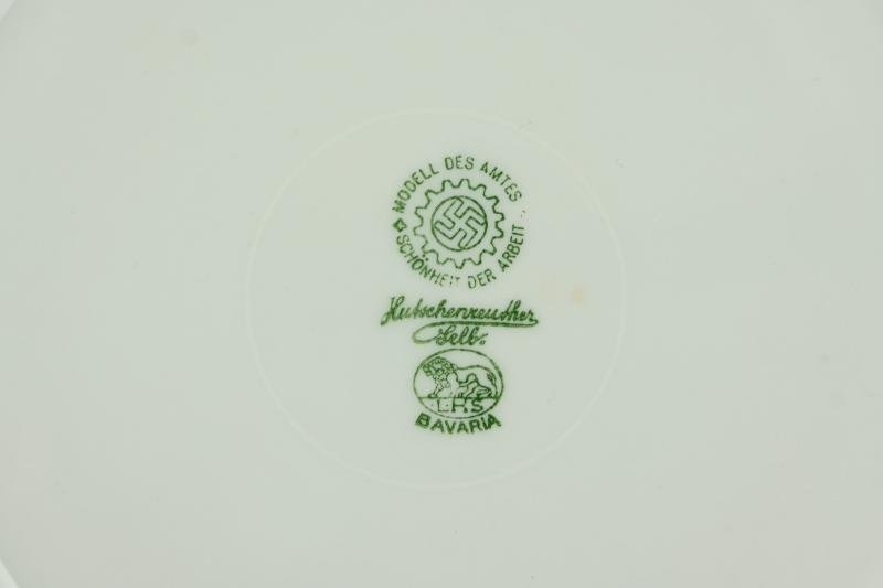 German Third Reich Period 'IG Farben' Canteen Porcelain — image 10