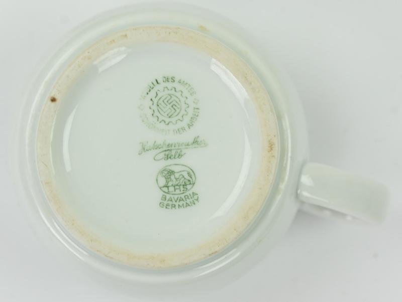 German Third Reich Period 'IG Farben' Canteen Porcelain — image 8