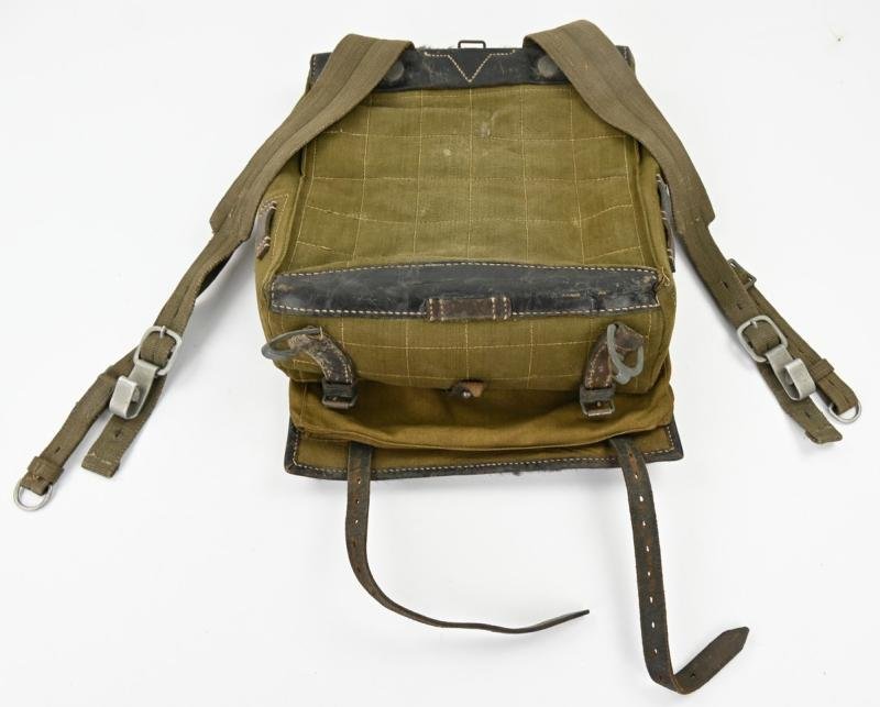 German WH Named & Matching Equipment Set — image 15