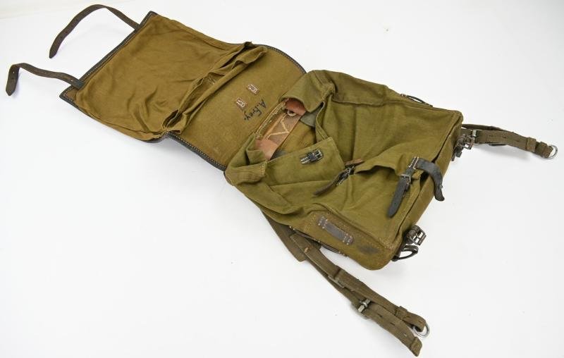 German WH Named & Matching Equipment Set — image 16