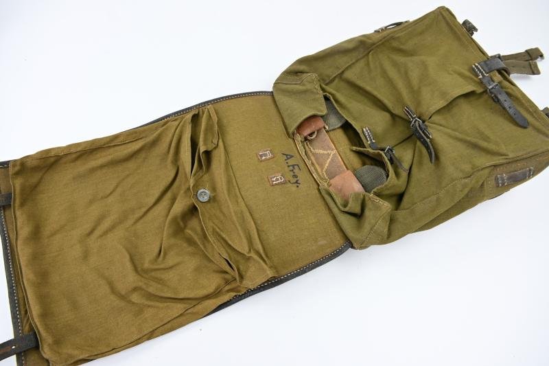 German WH Named & Matching Equipment Set — image 18