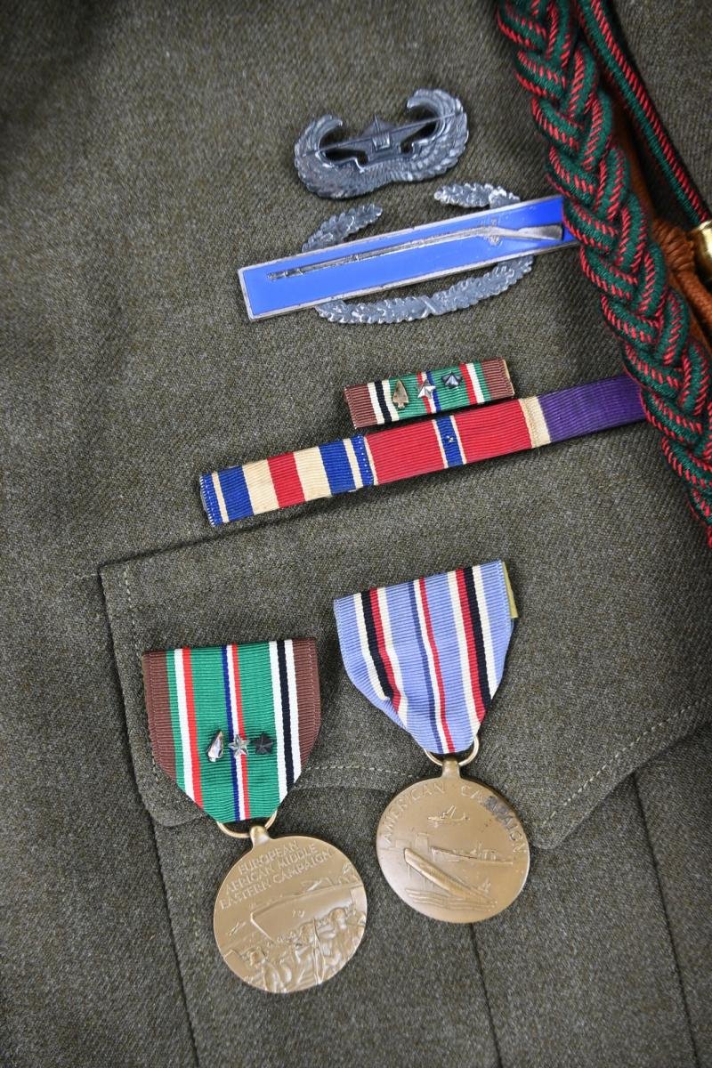 US WW2 82nd Airborne Division 325th GIR IKE Service Jacket & Garrison Cap — image 5