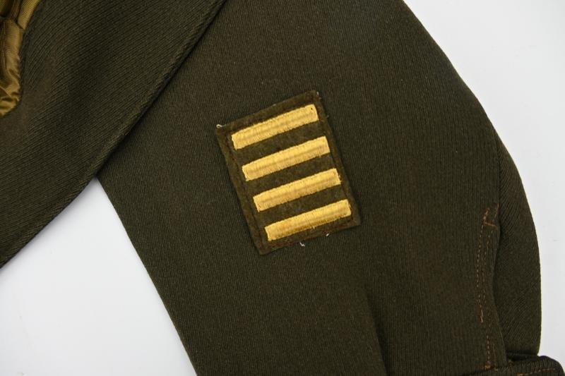US WW2 Officer Ike Jacket 'Airborne'' — image 10