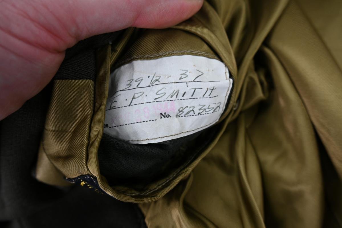 US WW2 Officer Ike Jacket 'Airborne'' — image 12