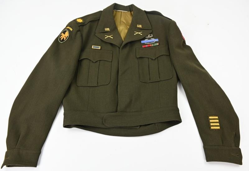 US WW2 Officer Ike Jacket 'Airborne'' — image 2