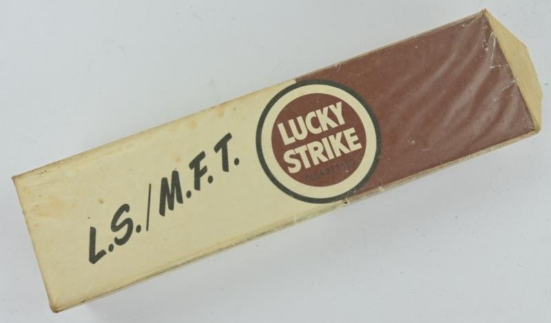 US WW2 Carton of Lucky Strike Cigarets — image 8