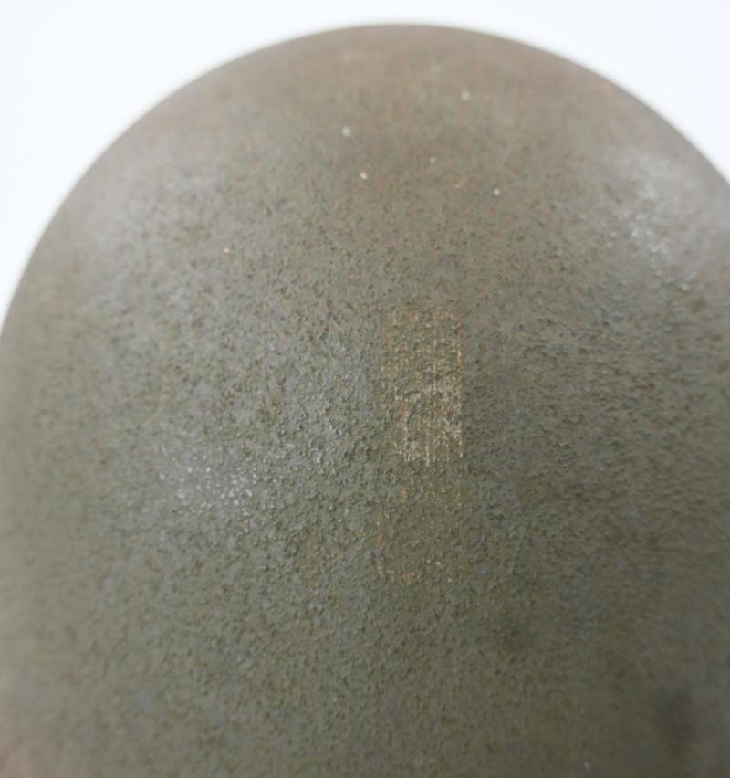 US WW2 Fixed bale Combat Helmet '1st Lieutenant' — image 4