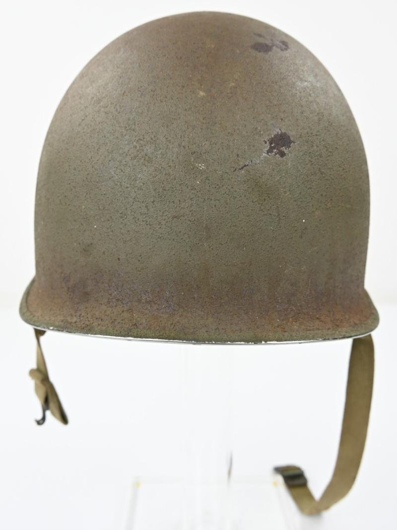 US WW2 Fixed bale Combat Helmet '1st Lieutenant' — image 6