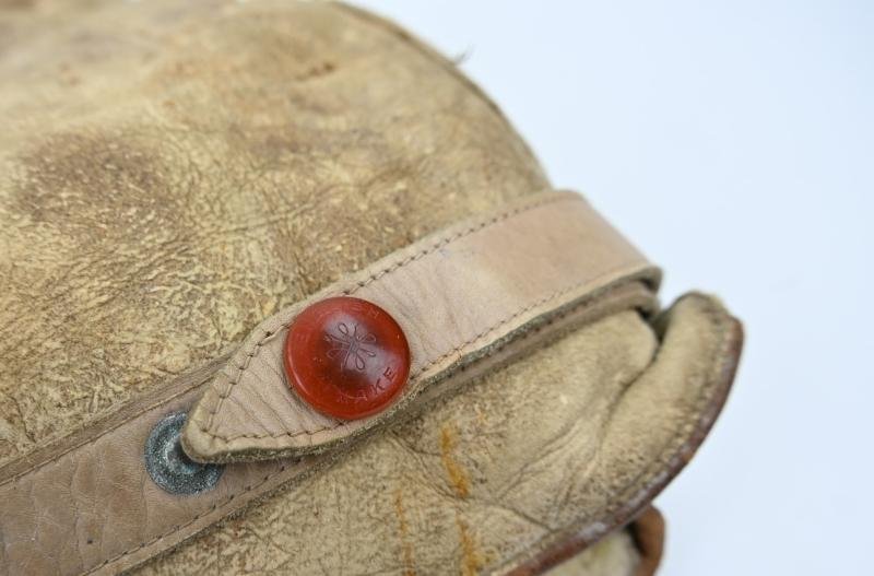 British WW2 M-1940 Pattern Pilot Gloves 'Normandy' — image 4