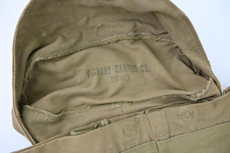 US WW2 Bazooka Ammo Bag 1st pattern — image 4