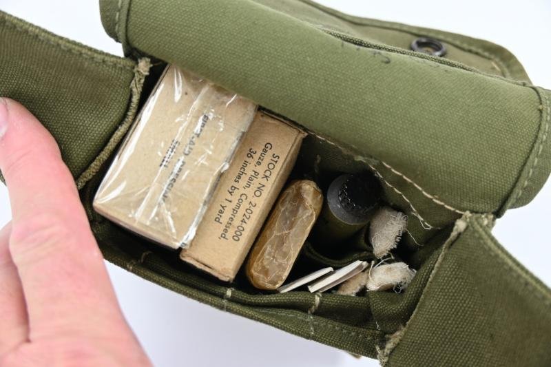 US WW2 Medic Jungle Kit with Content — image 6
