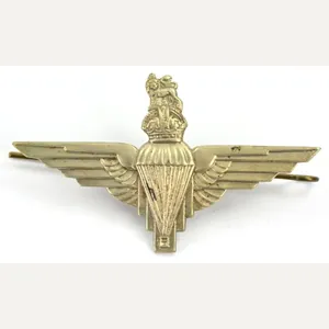 British WW2 Airborne Paratrooper Cap Badge