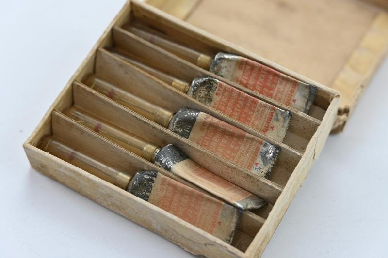 US WW2 Medical Morphine Tartrate Package — image 6