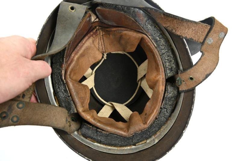 British WW2 MK1 2nd Pattern Paratrooper Combat Helmet — image 13