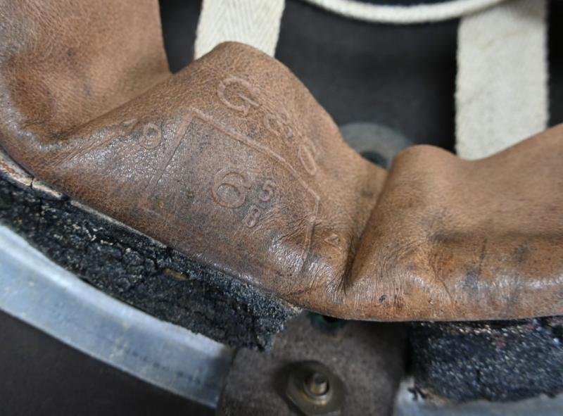 British WW2 MK1 2nd Pattern Paratrooper Combat Helmet — image 14