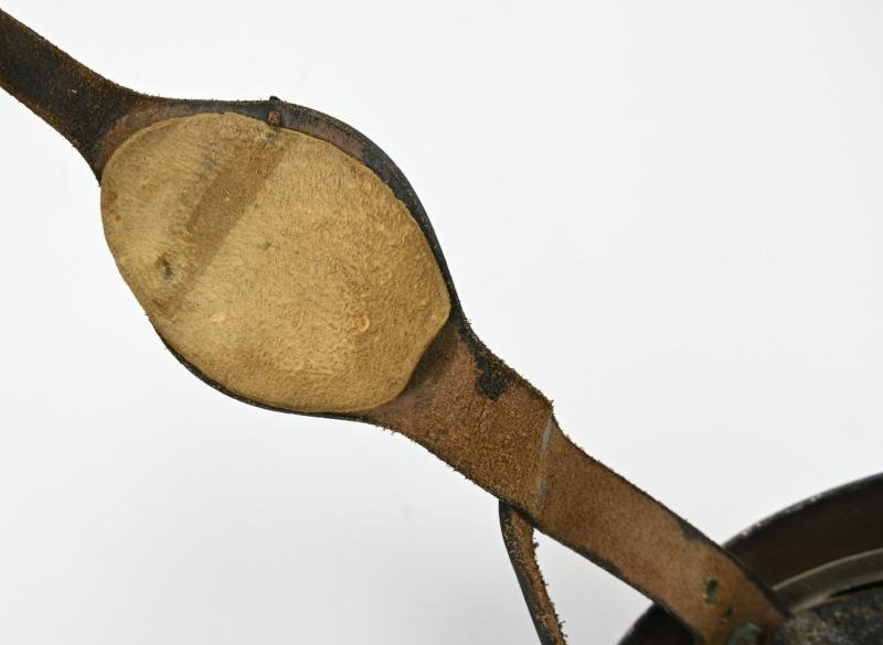 British WW2 MK1 2nd Pattern Paratrooper Combat Helmet — image 9