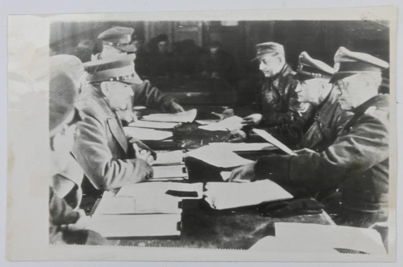 Allied WW2 Press Photo 'German Surrender in Holland' — image 2