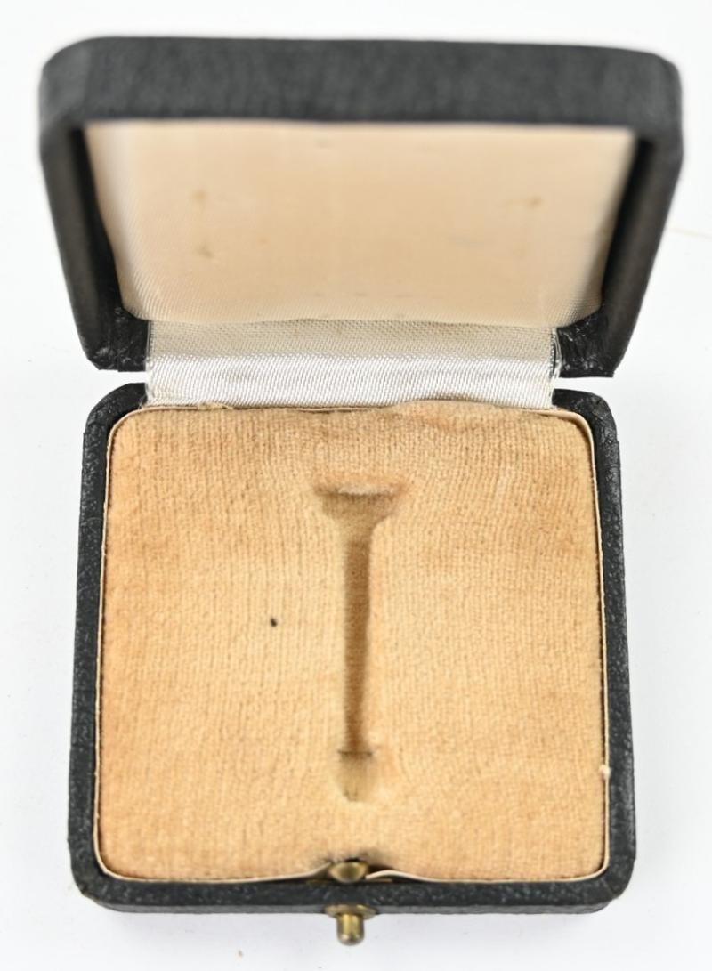 German Iron Cross 1st Class Case — image 5