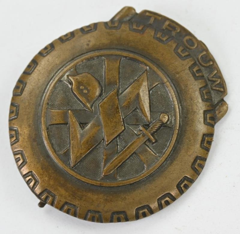 Dutch NSKK Loyalty Honour Badge — image 2