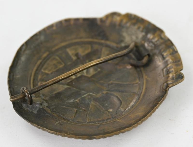 Dutch NSKK Loyalty Honour Badge — image 4