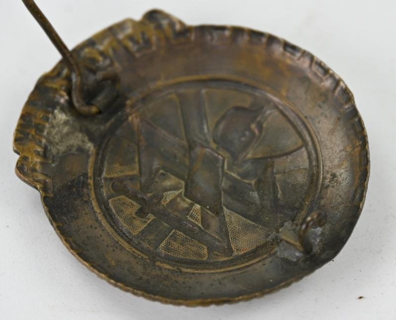 Dutch NSKK Loyalty Honour Badge — image 5