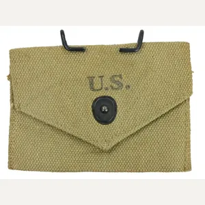 US WW2 M-1924 First Aid Pouch with First Aid Kit