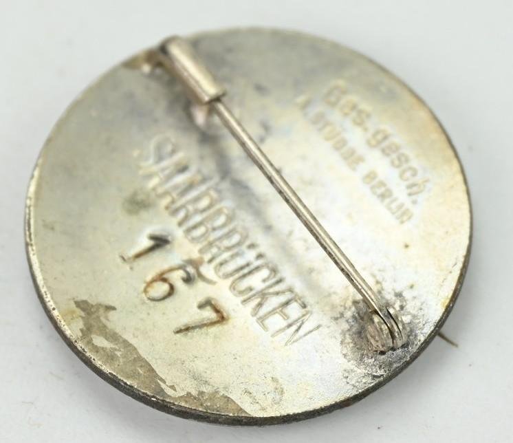 German Red Cross 'Schwesternschaft' Badge — image 5