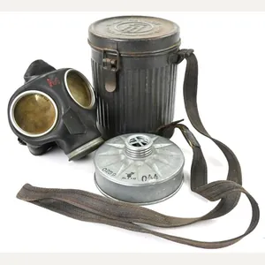 German Luftschutz Gasmask & Tornister