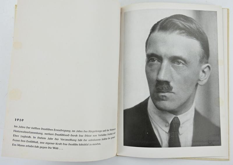 German Book: 'Das Antlitz des Führers' — image 4