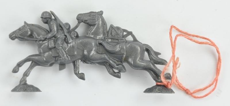 German WHW Plastic Figure 'Cavalry' — image 2