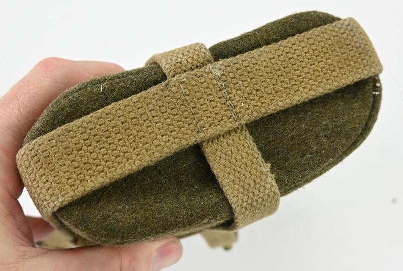 Canadian WW2 Canteen with 'Skeleton' Carrier — image 4